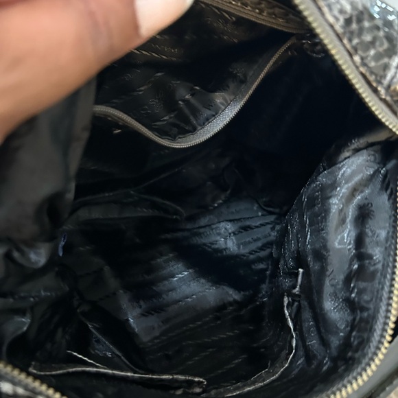 Simply Vera Vera Wang Metallic Silver Textured Hobo Shoulder Bag | Statement - Picture 6 of 6